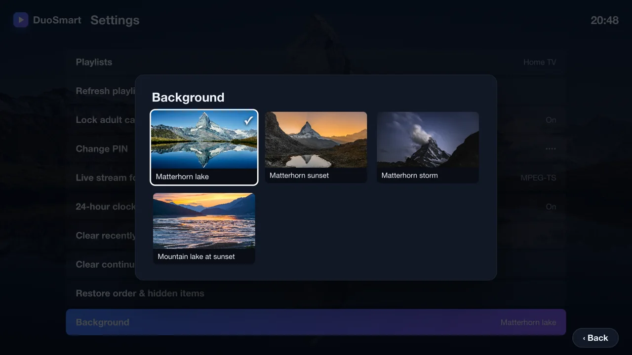 Choosing a 4K background for the app
